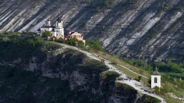 Timelapse Paesaggio Orheiul Vechi Trebujeni Monastero Chiesa Tramonto Colline Pietre — Video Stock