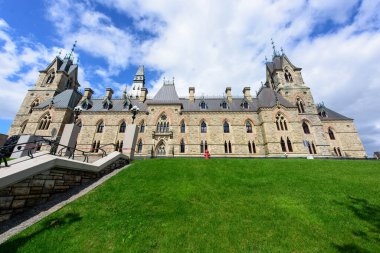 Parlamento Orta Kanada