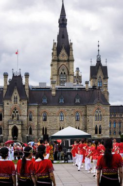 Orta Kanada parlamentosu