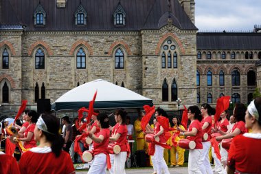 Orta Kanada parlamentosu