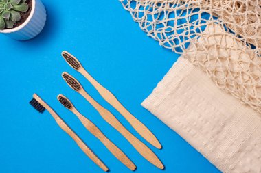 Bambu boyunda diş fırçası