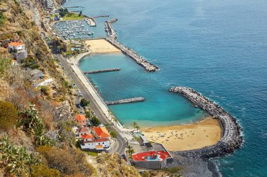 Madeira Portekiz 'deki Calheta plajında çekilmiş.