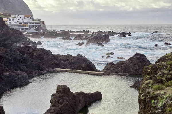 Shot of the rocky coastline of Madeira, Portugal — Stock Photo, Image