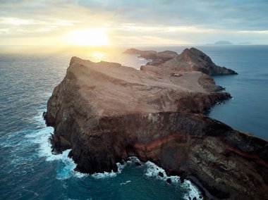 Ponta de Sao Lourenco Madeira Portekiz 'de yer almaktadır.
