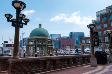 Buildings at the port and harbor of Boston