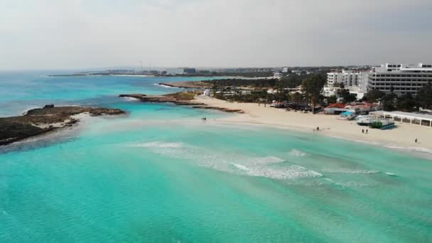 Pohled Moře Plážovými Hotelovými Letovisky Městě Aya Napa Kypr — Stock video