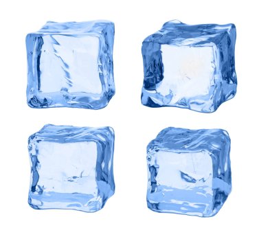 Beyaz zemin üzerinde buz küpleri kümesi