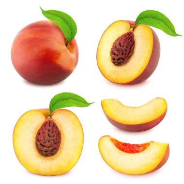 Beyaz arka plan üzerinde izole olgun nektarin kümesi