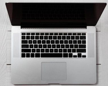 Açılan yeni laptop