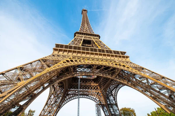 Visita de París. Torre Eiffel . — Foto de Stock