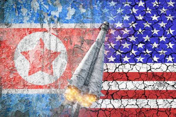 Протистояння між США і Північна Корея. Загрозою ядерного удару. Прапори двох країн, намальовані на бетонну стіну. — стокове фото
