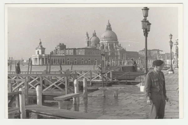 Photo vintage montre la ville italienne Venise. Photographie rétro noir & blanc . — Photo