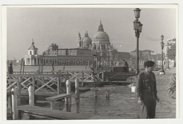 Vintage photo shows the Italian town - Venice.  Retro black & white  photography. — Stock Photo, Image