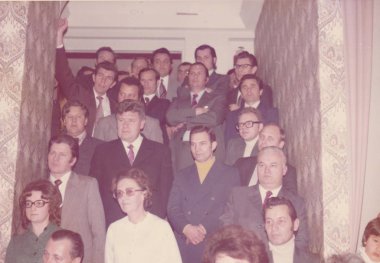  Vintage Fotoğraf insanlar kapalı poz gösterir. Retro siyah ve beyaz fotoğraf.