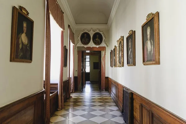 Palacio de Valtice 18 c. en la República Checa, antigua sede de los príncipes gobernantes de Liechtenstein. Arquitecto Johann Erlach. Sitio UNESCO. Escena interior —  Fotos de Stock