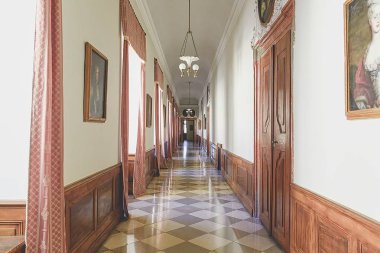 Çek Cumhuriyeti Valtice kalede. Ulusal kültürel anıt, başlangıçta Gotik bir kale ve Liechtenstein aile eski köşkü. Kale Unesco Dünya Kültür Mirası listesinde yer.