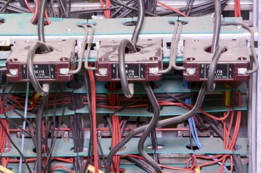 Elektrik aygıtlar Elektrik Dağıtım durumda. Portre.