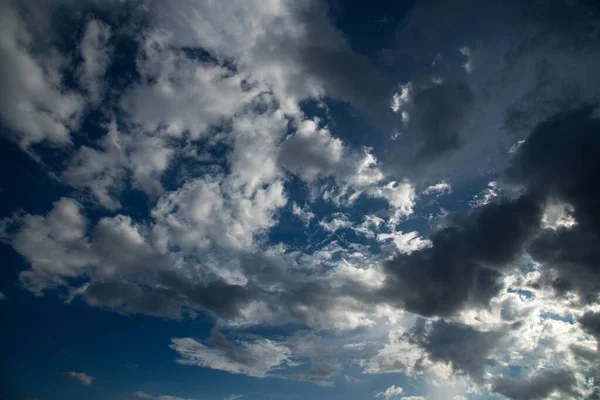 Красивый Фон Неба Облаками — стоковое фото