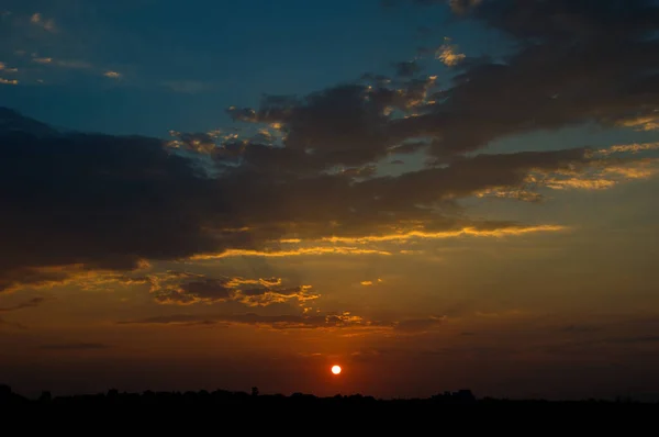 Schöner Himmel Bei Sonnenuntergang Mit Wolken Abstrakter Himmel — Stockfoto