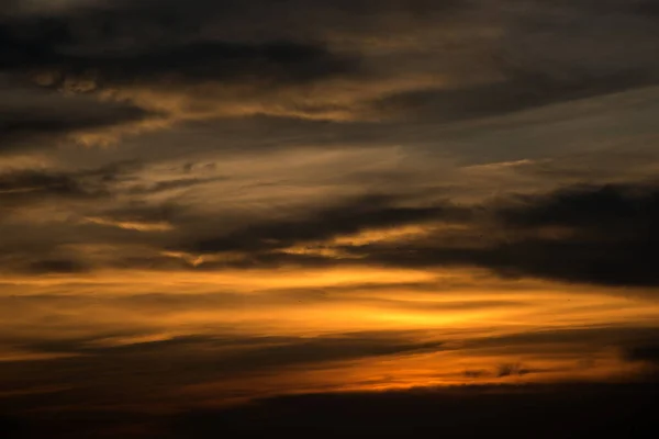 Όμορφο Ηλιοβασίλεμα Ουρανό Σύννεφα Αφηρημένος Ουρανός — Φωτογραφία Αρχείου