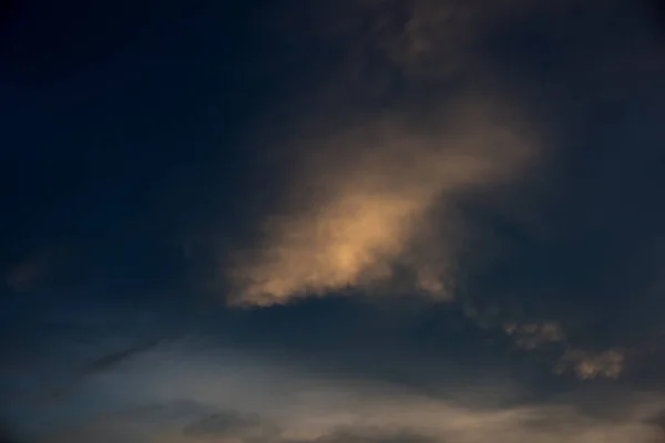 Schöner Himmel Hintergrund Mit Wolken — Stockfoto