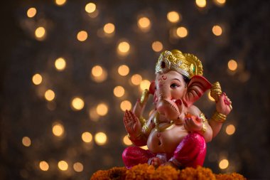 Hindu Tanrısı Ganesha 'nın Blured Bokeh arka planı, Ganesha Idol.