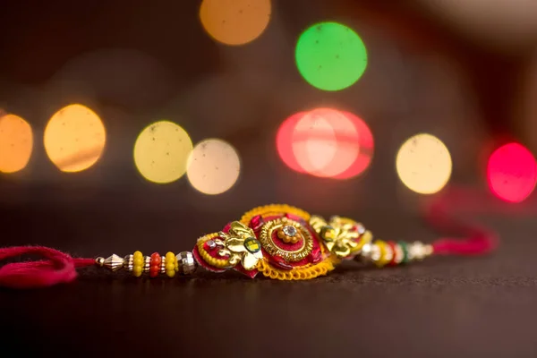 Raksha Bandhan Achtergrond Met Een Elegante Rakhi Een Traditionele Indiase — Stockfoto