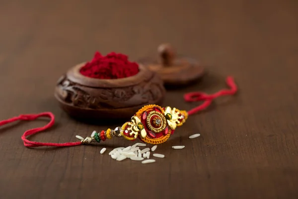 Festivalul Indian Raksha Bandhan Fundal Elegant Rakhi Cereale Orez Kumkum — Fotografie, imagine de stoc