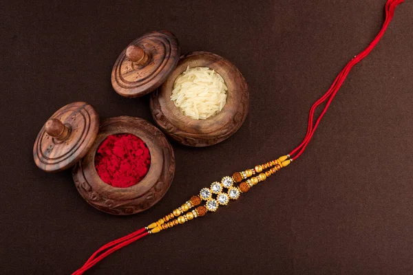 Raksha Bandhan Тло Елегантним Rakhi Rice Grains Kumkum Традиційний Індійський — стокове фото