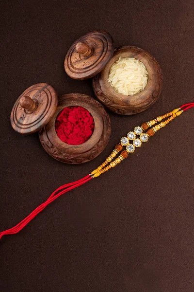 Raksha Bandhan Тло Елегантним Rakhi Rice Grains Kumkum Традиційний Індійський — стокове фото