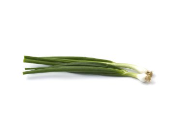 Taze taze taze taze taze taze soğan (soğan ya da soğan) beyaz arka planda