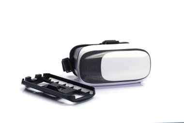 Vr Box / Sanal Gerçeklik gözlükleri beyaz arka plan üzerinde izole
