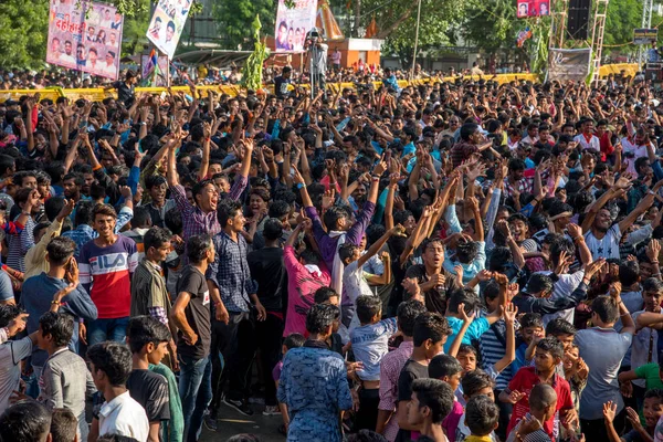 Amravati, Maharashtra, Hindistan - 8 Eylül 2018: Tanrı Krishna 'nın doğumunu kutlamak için 