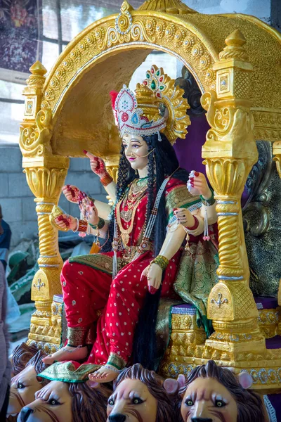 Déesse hindoue Durga. Déesse Durga Idols à un atelier d'artiste pour le Festival de Durga . — Photo