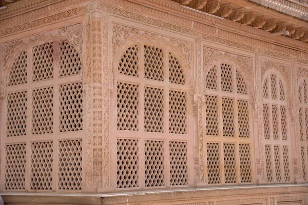 SHEGAON, MAHARASHTRA, INDIA, 10 JULIO 2017: una maravilla arquitectónica en Anand Sagar Shri Saint Gajanan Maharaj Sansthan. Anand Sagar es lugar de atracción turística de Shegaon —  Fotos de Stock