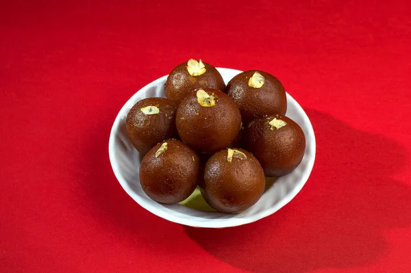 Гулаб Джамун, индийский десерт или сладкое блюдо — стоковое фото