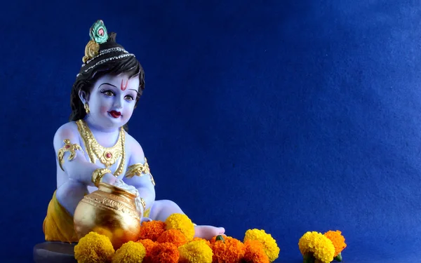 Hindu Deus Krishna em fundo azul — Fotografia de Stock