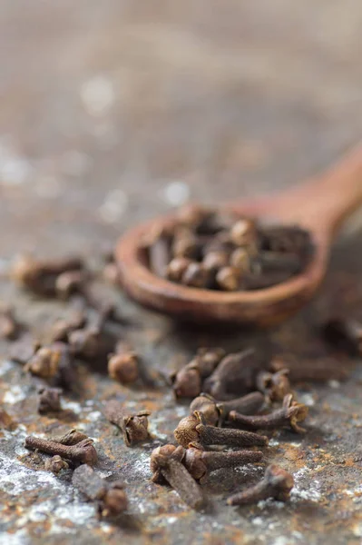 Ceifeiras com fundo texturizado. Especiarias, Alimentos e ingredientes da cozinha . — Fotografia de Stock