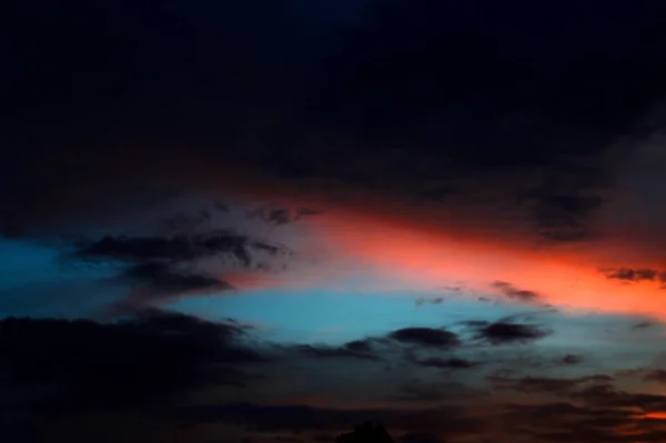Beautiful sunset sky with clouds. Abstract sky. — Stock Photo, Image