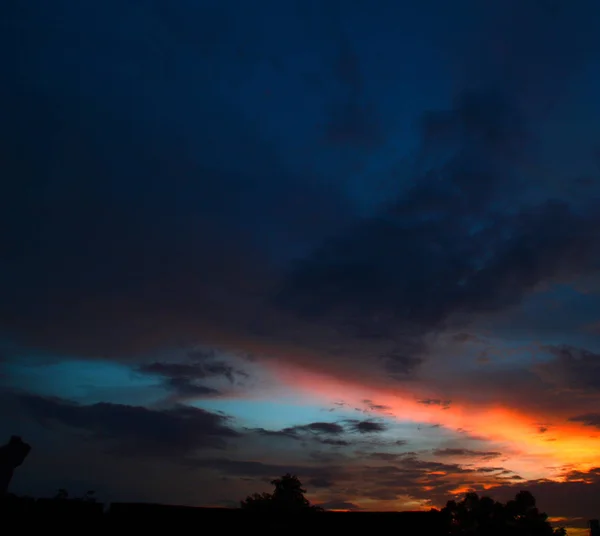 Beautiful sunset sky with clouds. Abstract sky. — Stock Photo, Image