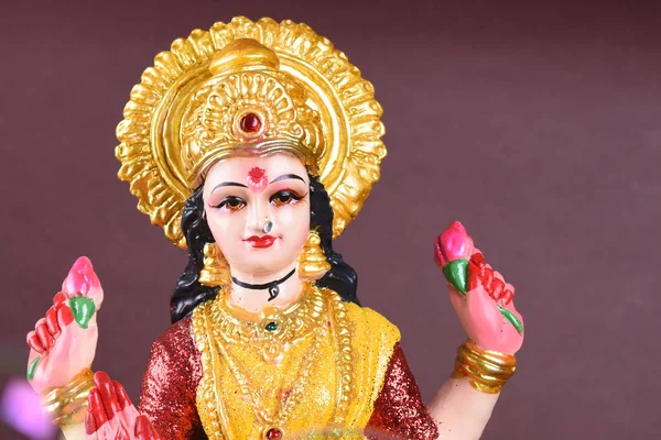 Lakshmi - hindu istennő, Lakshmi istennő. Lakshmi istennő a Diwali ünnepség alatt. Indiai Hindu Fény Fesztivál nevű Diwali — Stock Fotó