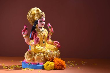 Lakshmi - Hindu tanrıçası, Tanrıça Lakshmi. Diwali Kutlamaları sırasında Tanrıça Lakshmi. Hint Hindu Işık Festivali Diwali