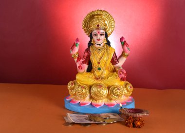 Lakshmi - Hindu tanrıçası, Tanrıça Lakshmi. Diwali Kutlamaları sırasında Tanrıça Lakshmi. Hint Hindu Işık Festivali Diwali
