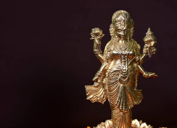 Lakshmi - hinduska bogini, bogini Lakshmi. Bogini Lakshmi podczas uroczystości Diwali. Indian Hindu Light Festiwal o nazwie Diwali — Zdjęcie stockowe
