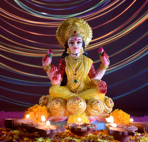 Lakshmi - Deusa hindu, Deusa Lakshmi. Deusa Lakshmi durante a celebração de Diwali. Indian Hindu Light Festival chamado Diwali — Fotografia de Stock