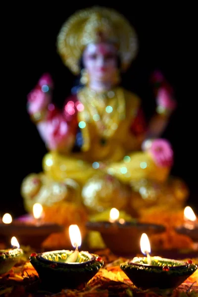 Lakshmi - dea indù, dea Lakshmi. Dea Lakshmi durante la celebrazione del Diwali. Indian Hindu Light Festival chiamato Diwali — Foto Stock