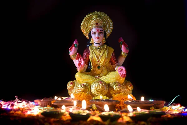 Lakshmi - Déesse hindoue, Déesse Lakshmi. Déesse Lakshmi pendant la célébration de Diwali. Festival indien de lumière hindoue appelé Diwali — Photo