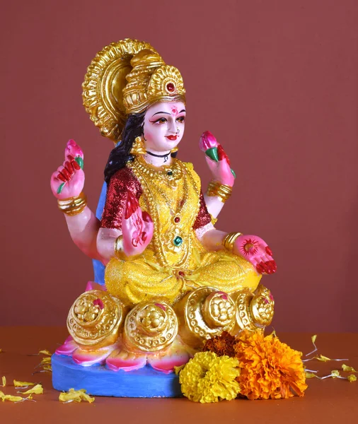 Lakshmi - hindu istennő, Lakshmi istennő. Lakshmi istennő a Diwali ünnepség alatt. Indiai Hindu Fény Fesztivál nevű Diwali — Stock Fotó