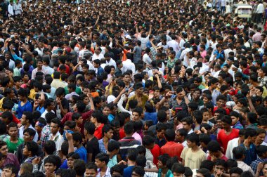 Amravati, Maharashtra, Hindistan - 24 Ağustos - Hindistan 'ın Maharashtra kentinde Tanrı Krishna' nın doğumunu kutlamak için Dahi Handi festivalinde 