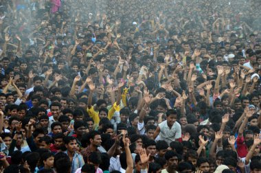 Amravati, Maharashtra, Hindistan - 24 Ağustos - Hindistan 'ın Maharashtra kentinde Tanrı Krishna' nın doğumunu kutlamak için Dahi Handi festivalinde 